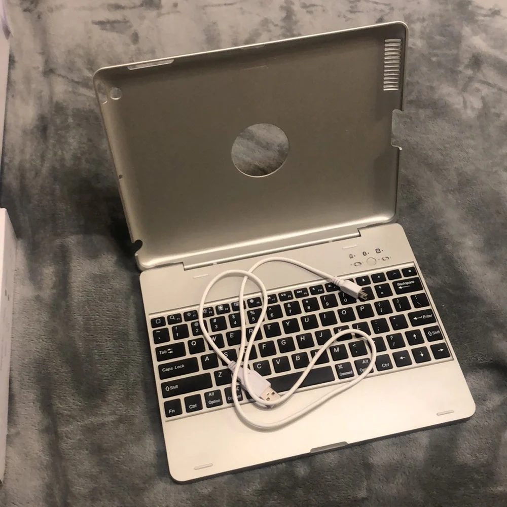 N/A silver bluetooth